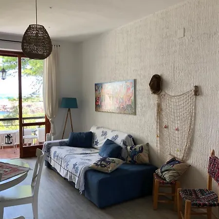 Calarossa Szálloda Terrasini